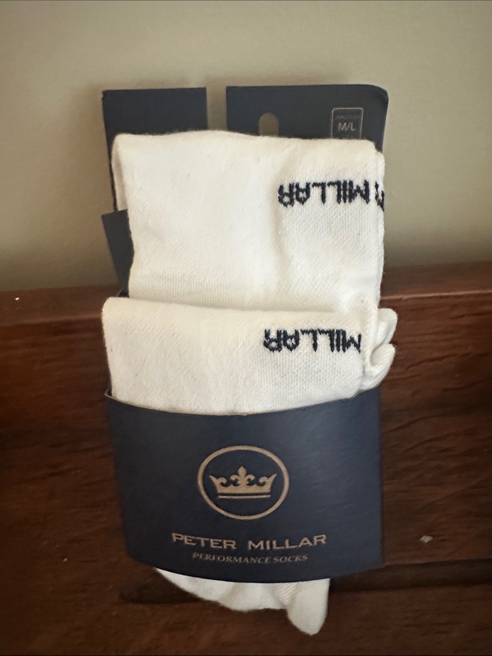 Peter Millar White Crew Performance Socks with Logo M/L